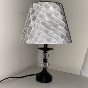 White and black side table lamp. Set of 2